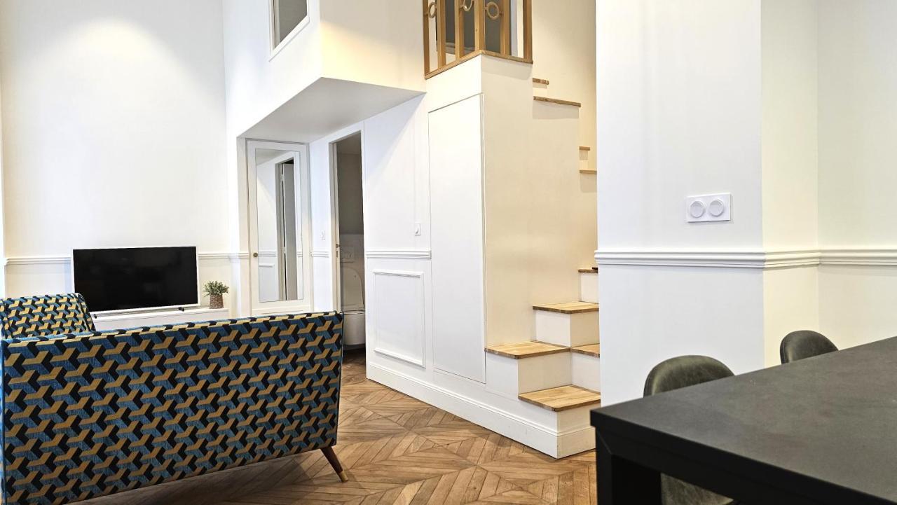 Charmant Studio Hypercentre Reims Apartment ภายนอก รูปภาพ