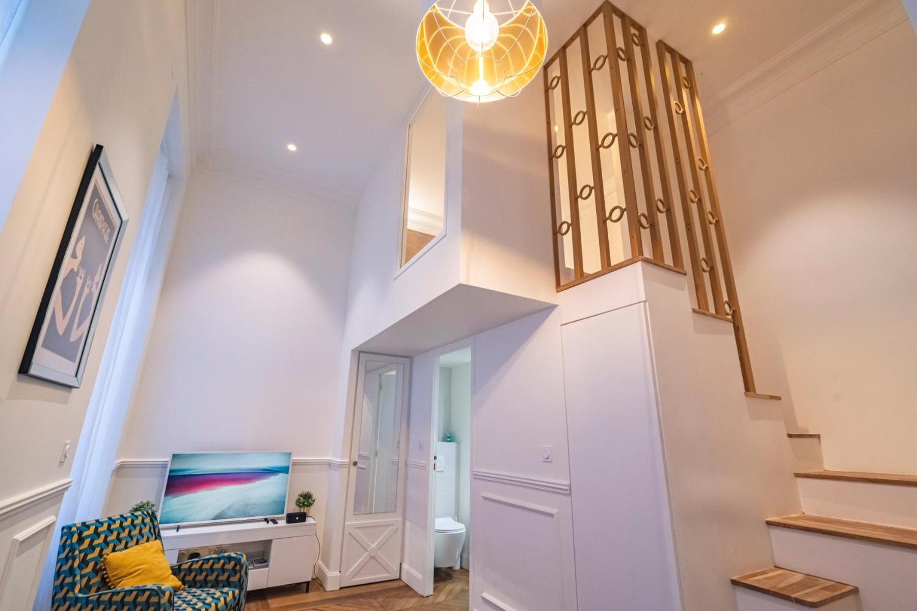 Charmant Studio Hypercentre Reims Apartment ภายนอก รูปภาพ